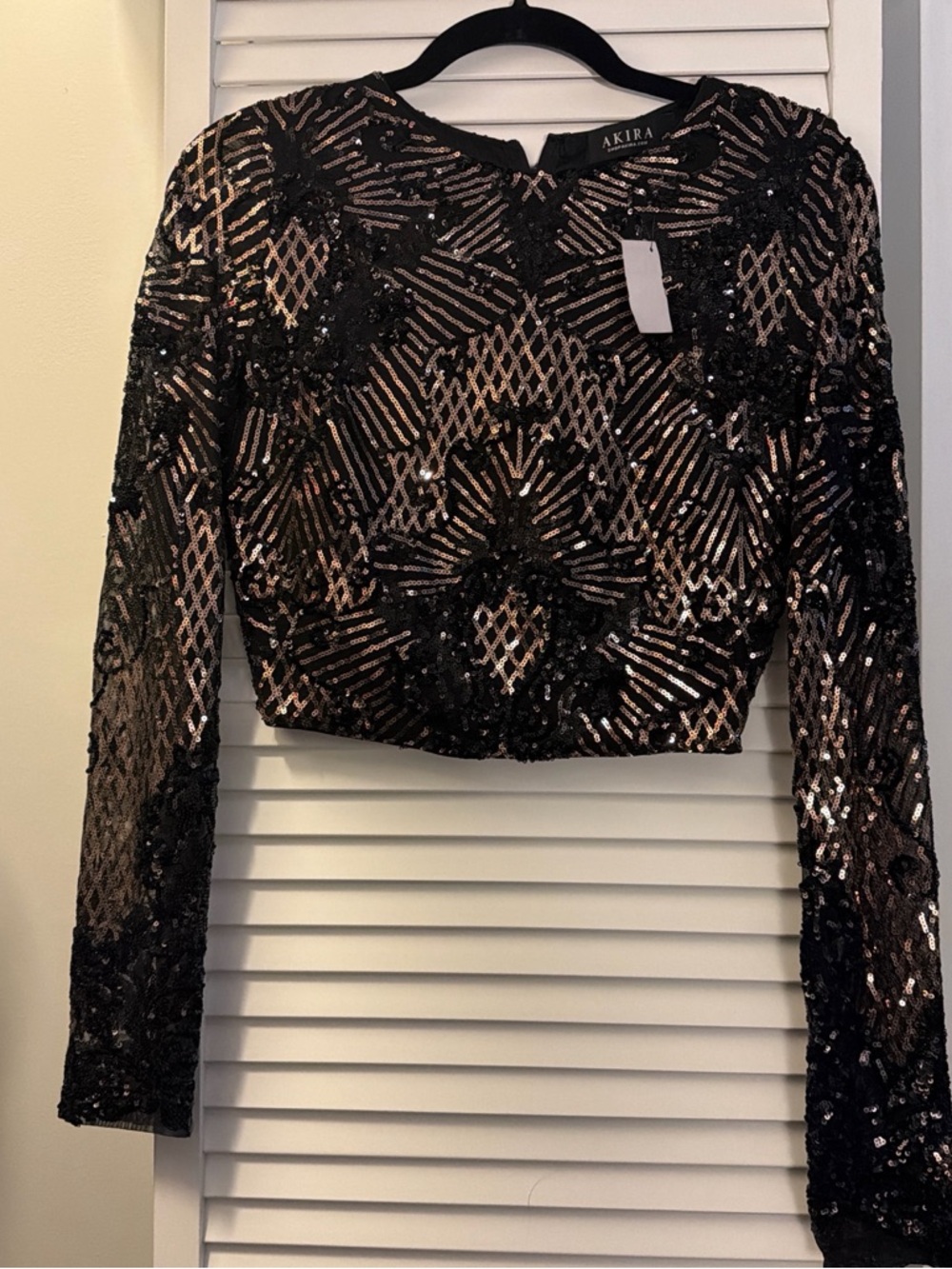 Akira Black and Gold Sequin Long-Sleeve Cropped Top